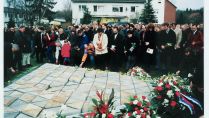 Gegen das Vergessen und für Demokratie - Gedenkfeier zum 75. Jahrestag der Befreiung des Konzentrationslagers in Wewelsburg wird abgesagt